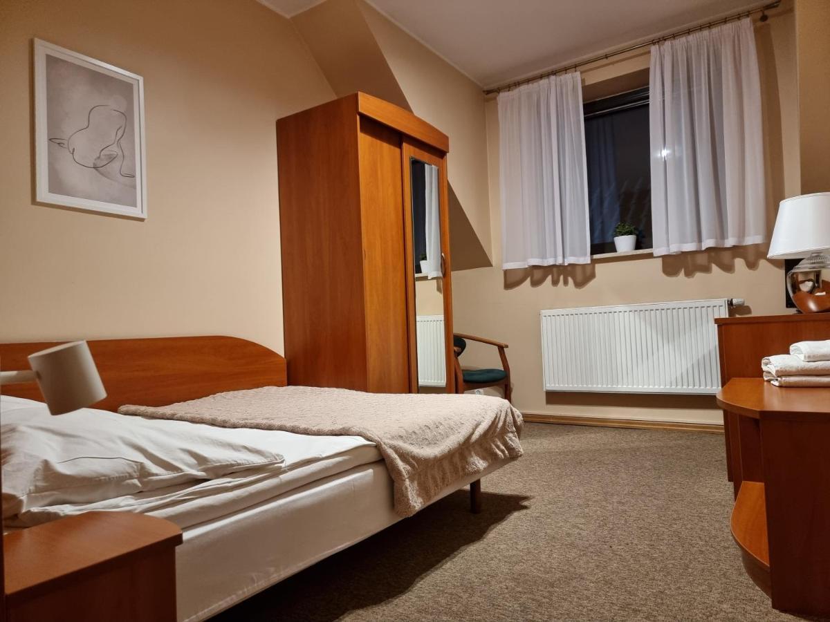 Hotel Jola Wrzesnia Exterior photo